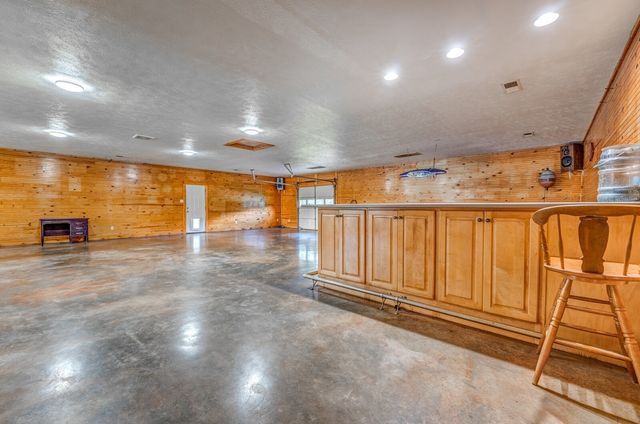 1215 Beaver Creek Dr, Mason, TN 38049