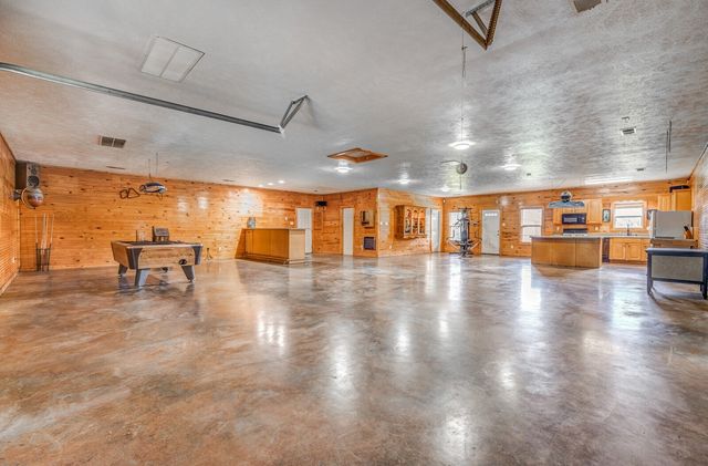 1215 Beaver Creek Dr, Mason, TN 38049