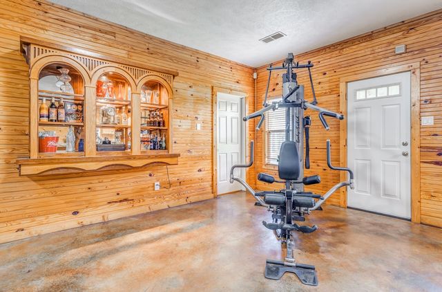 1215 Beaver Creek Dr, Mason, TN 38049