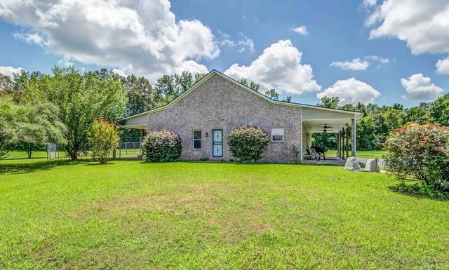 1215 Beaver Creek Dr, Mason, TN 38049