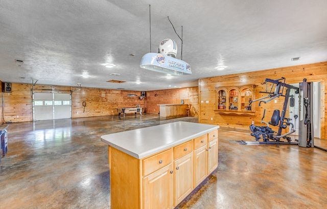 1215 Beaver Creek Dr, Mason, TN 38049