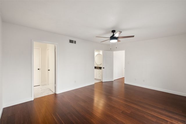 701 Rocky Canyon Road, Arlington, TX 76012