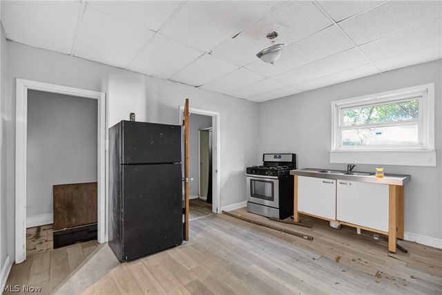 7115 Park Avenue, Cleveland, OH 44105