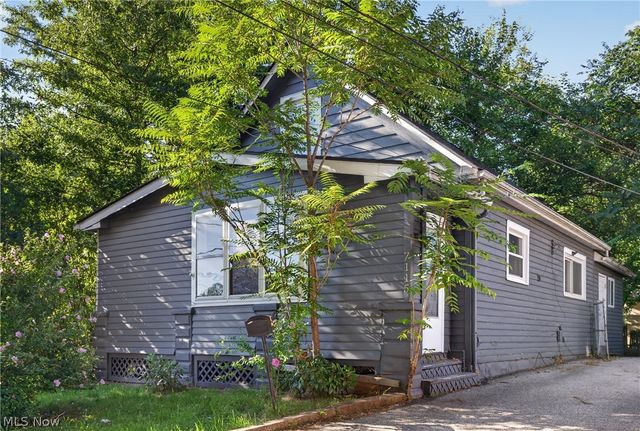 7115 Park Avenue, Cleveland, OH 44105