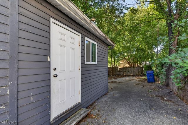 7115 Park Avenue, Cleveland, OH 44105