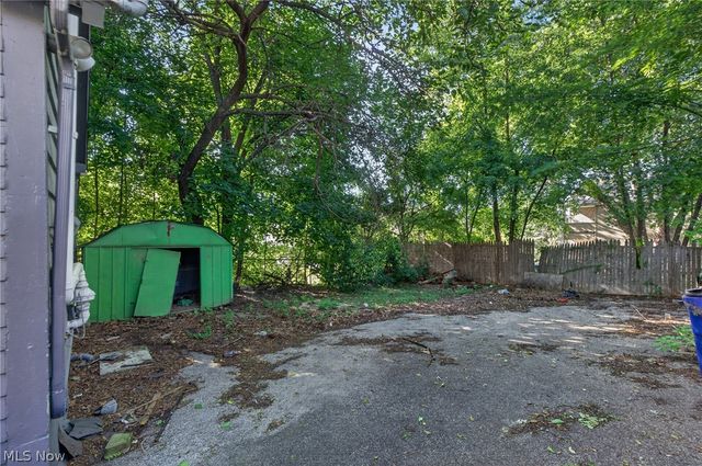 7115 Park Avenue, Cleveland, OH 44105