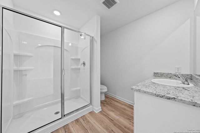 16132 Farmer, Lytle, TX 78052