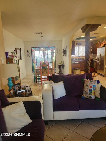 3114 Missouri Avenue, Las Cruces, NM 88011
