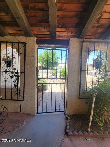 3114 Missouri Avenue, Las Cruces, NM 88011