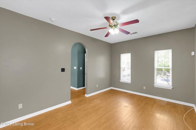 3716 Stratton Ave, Louisville, KY 40211