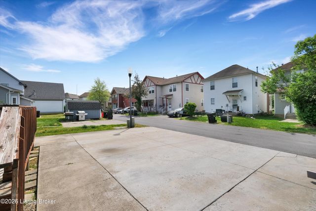 3716 Stratton Ave, Louisville, KY 40211