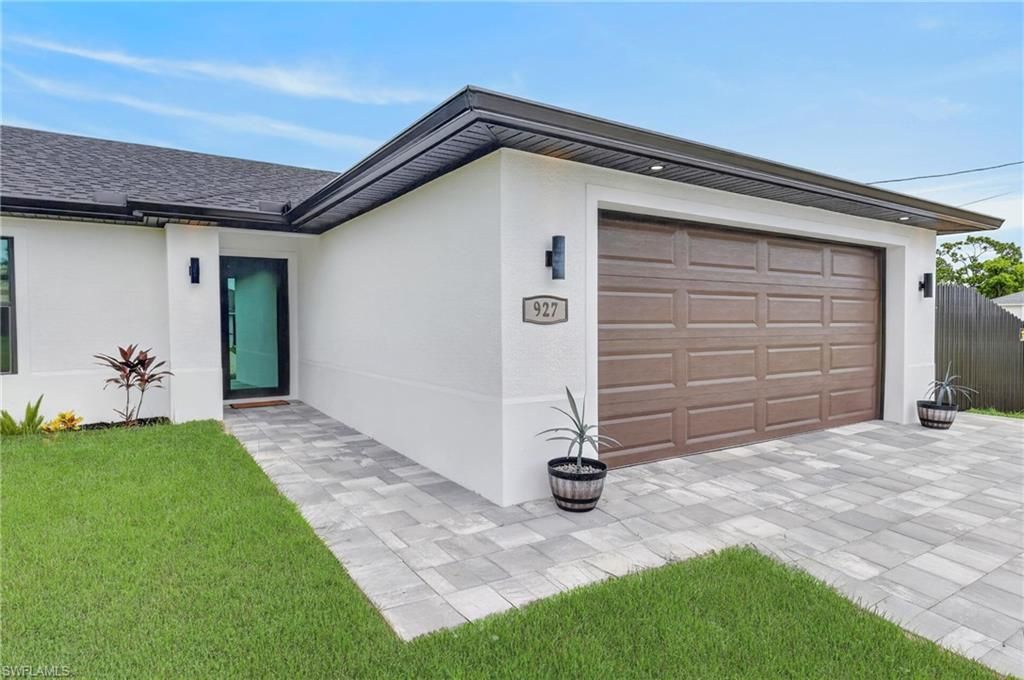 927 NE 32nd TER, CAPE CORAL, FL 33909 — photo 4