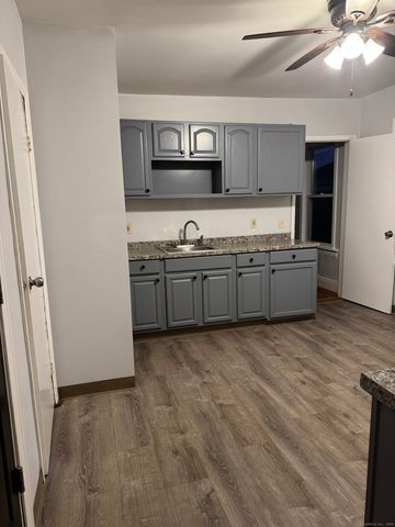 81 White Street, Bridgeport, CT 06610