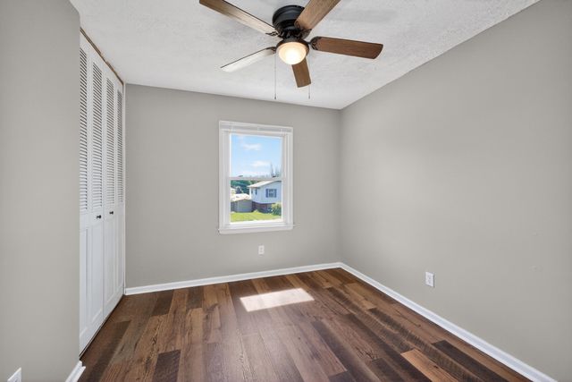 259 S Eagle Creek Drive, Lexington, KY 40515
