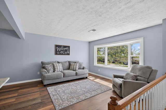259 S Eagle Creek Drive, Lexington, KY 40515