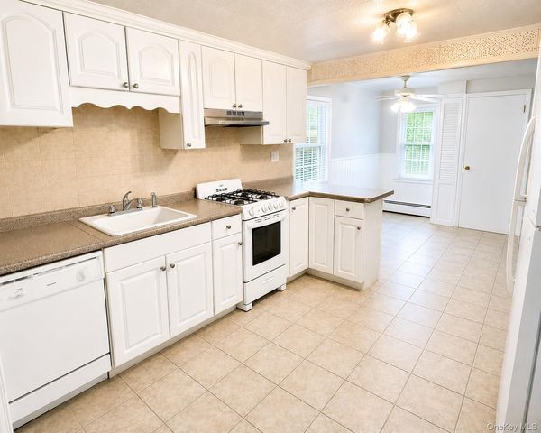 2329 Throop Avenue 1st floor, Bronx, NY 10469