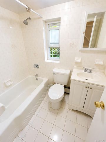 2329 Throop Avenue 1st floor, Bronx, NY 10469