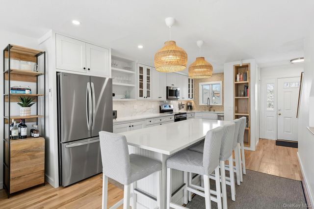 3004 Mitchell Road, Westhampton Beach, NY 11978