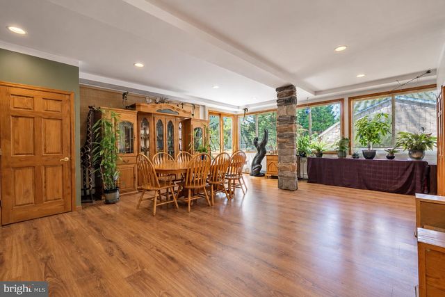4 LAFAYETTE AVE, Titusville, NJ 08560