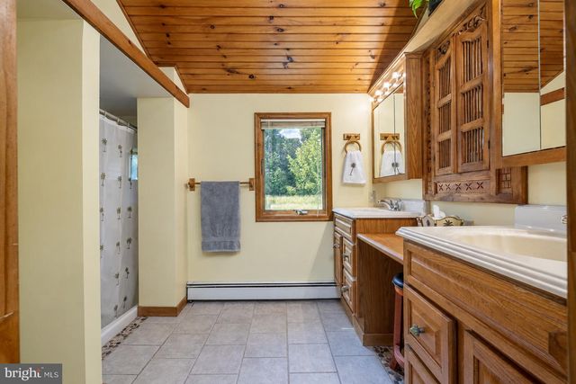4 LAFAYETTE AVE, Titusville, NJ 08560