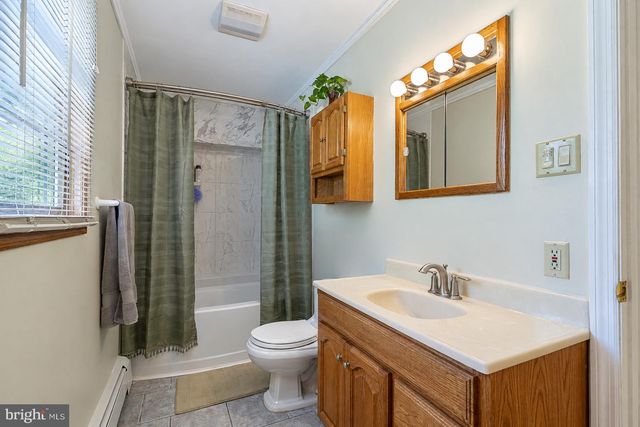 4 LAFAYETTE AVE, Titusville, NJ 08560