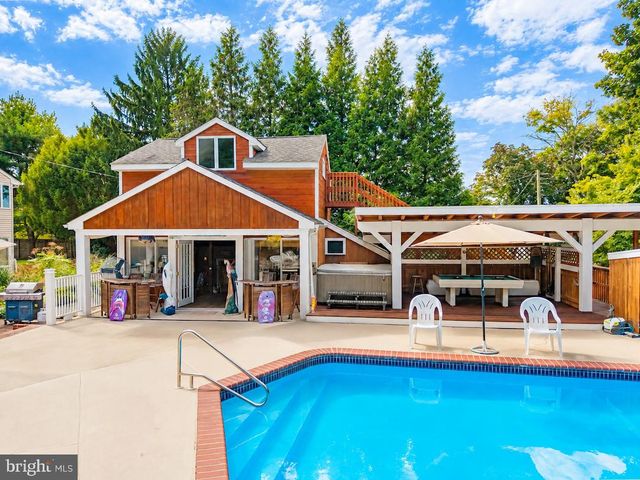 4 LAFAYETTE AVE, Titusville, NJ 08560