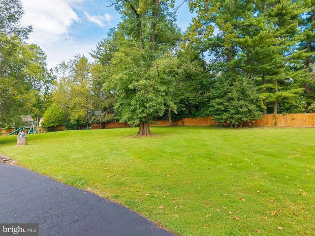 4 LAFAYETTE AVE, Titusville, NJ 08560