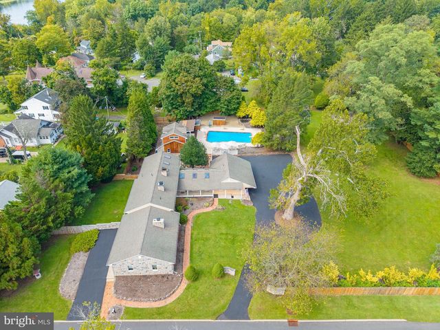 4 LAFAYETTE AVE, Titusville, NJ 08560