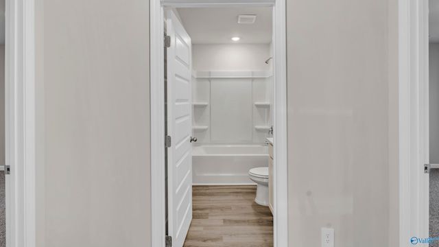 9938 Sequoyah Cove Drive SE, Owens Cross Roads, AL 35763