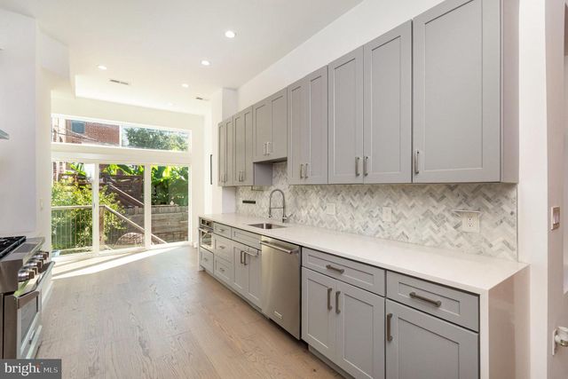 1741 1ST ST NW #2, Washington, DC 20001