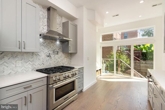 1741 1ST ST NW #2, Washington, DC 20001