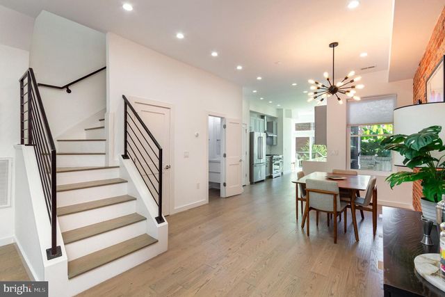 1741 1ST ST NW #2, Washington, DC 20001