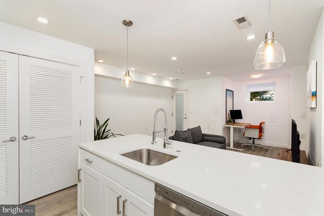 1741 1ST ST NW #2, Washington, DC 20001