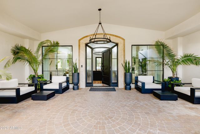 10011 E Windrose Drive, Scottsdale, AZ 85260