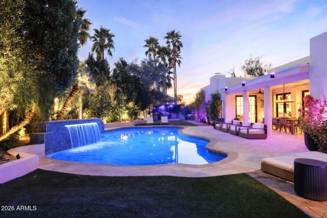 10011 E Windrose Drive, Scottsdale, AZ 85260
