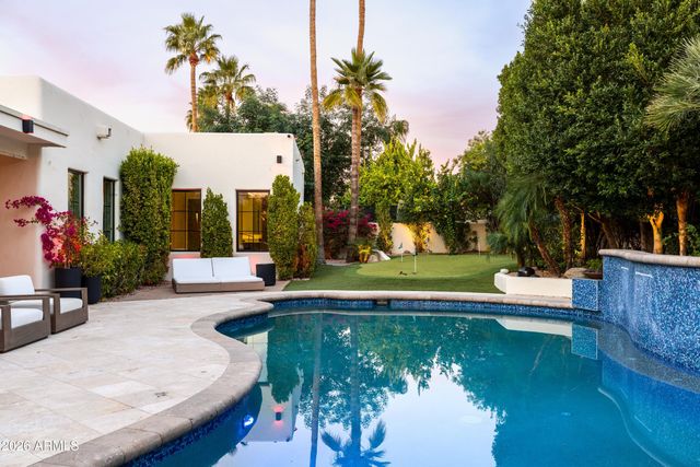 10011 E Windrose Drive, Scottsdale, AZ 85260