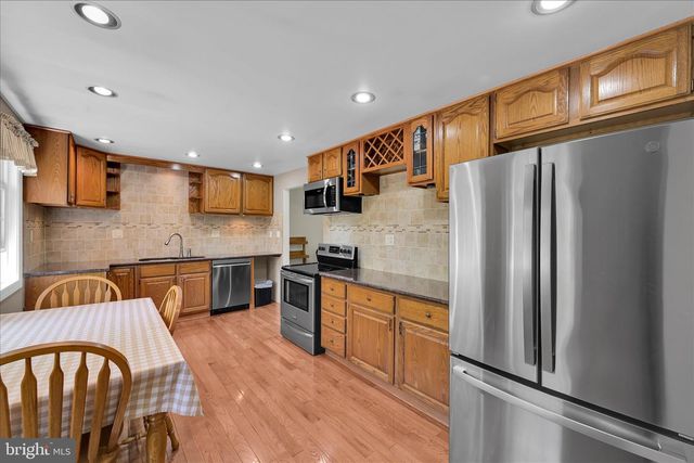 190 BRIER CITY RD, Pottsville, PA 17901