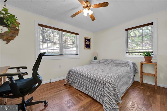 190 BRIER CITY RD, Pottsville, PA 17901