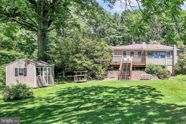 190 BRIER CITY RD, Pottsville, PA 17901