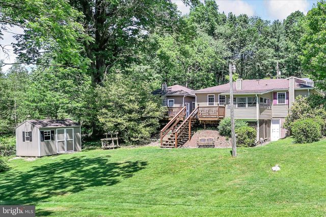 190 BRIER CITY RD, Pottsville, PA 17901
