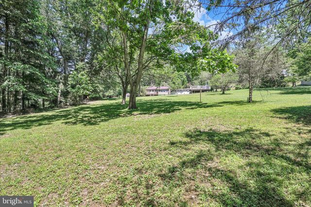 190 BRIER CITY RD, Pottsville, PA 17901