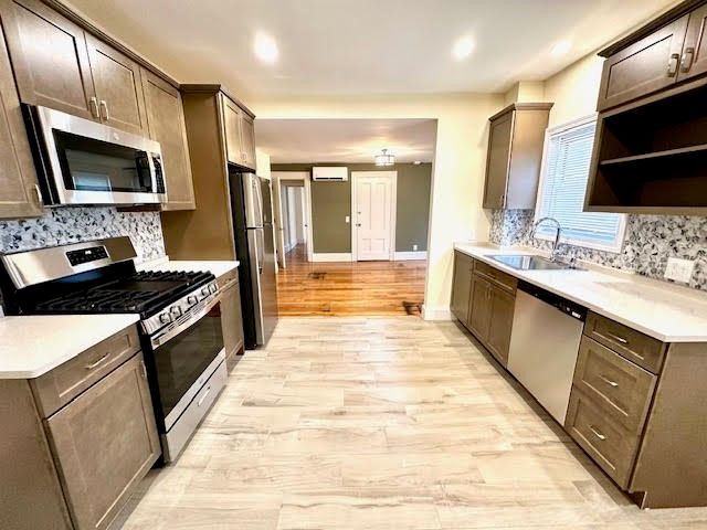 37 Gordon St 1, Waltham, MA 02453