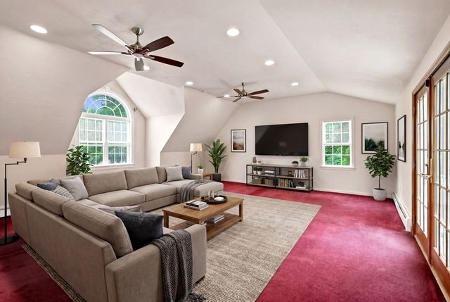 11 Elmwood Dr, Berkley, MA 02779