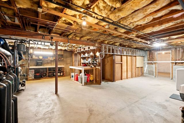 11 Elmwood Dr, Berkley, MA 02779