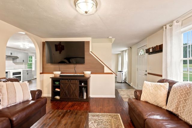 11 Elmwood Dr, Berkley, MA 02779