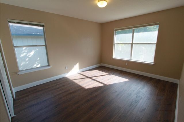 3309 Kissman DR, Austin, TX 78728