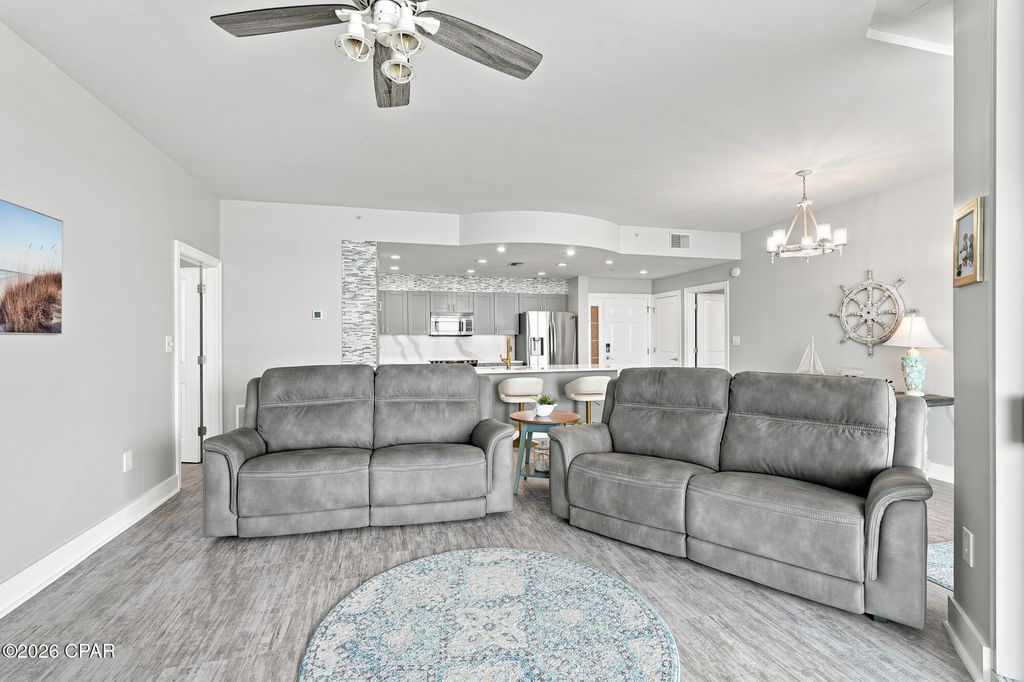 Image 13 of property listing at 6422 W Highway 98 202, Panama City Beach, FL 32407