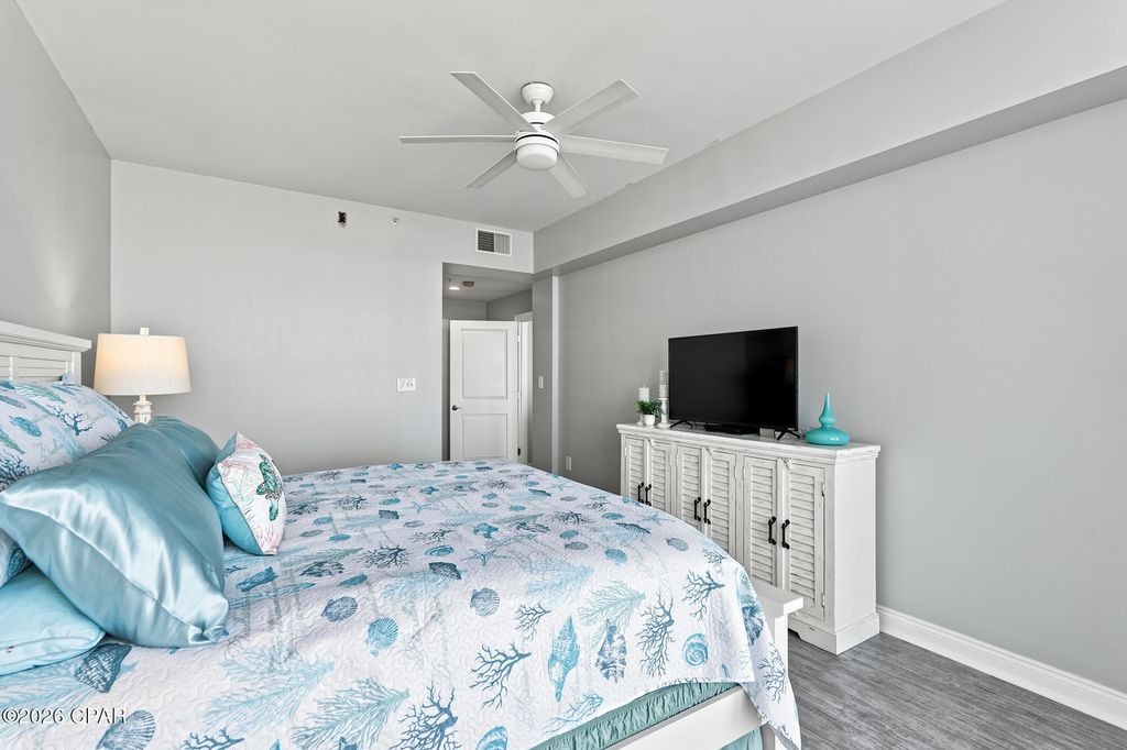 Image 16 of property listing at 6422 W Highway 98 202, Panama City Beach, FL 32407