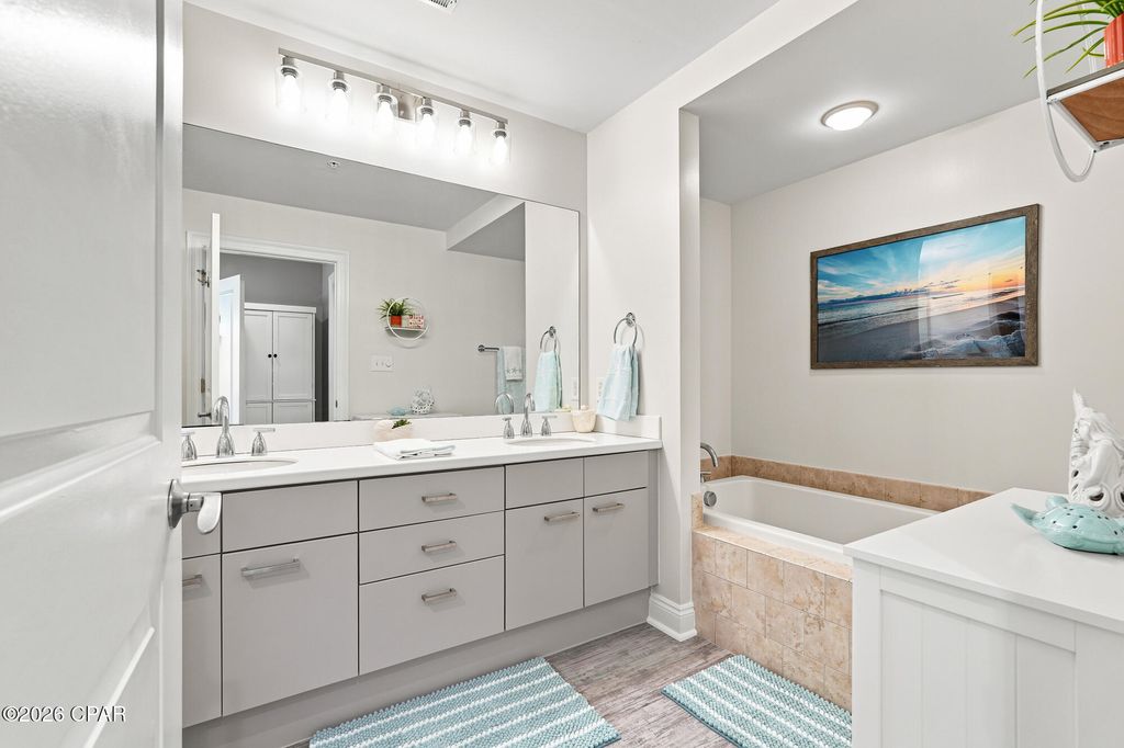 Image 17 of property listing at 6422 W Highway 98 202, Panama City Beach, FL 32407