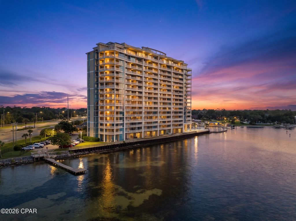 Image 2 of property listing at 6422 W Highway 98 202, Panama City Beach, FL 32407